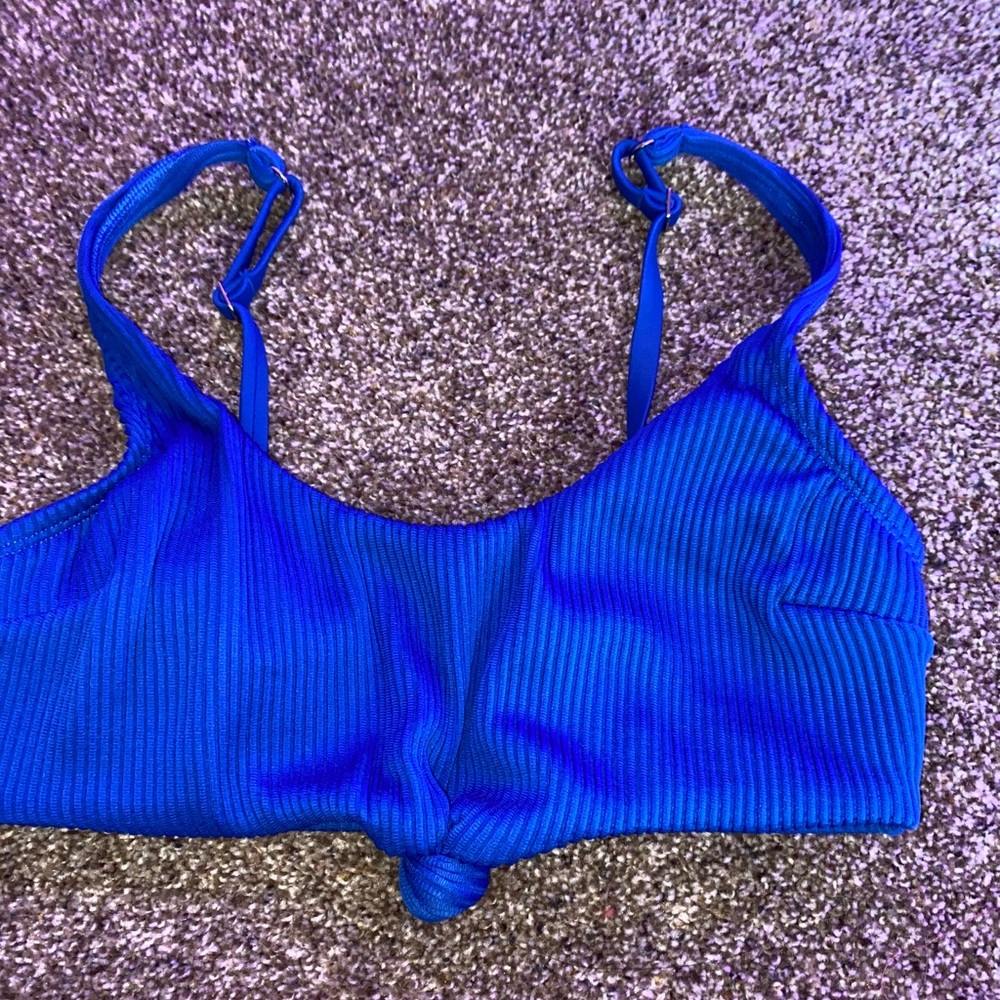 hollister swim top